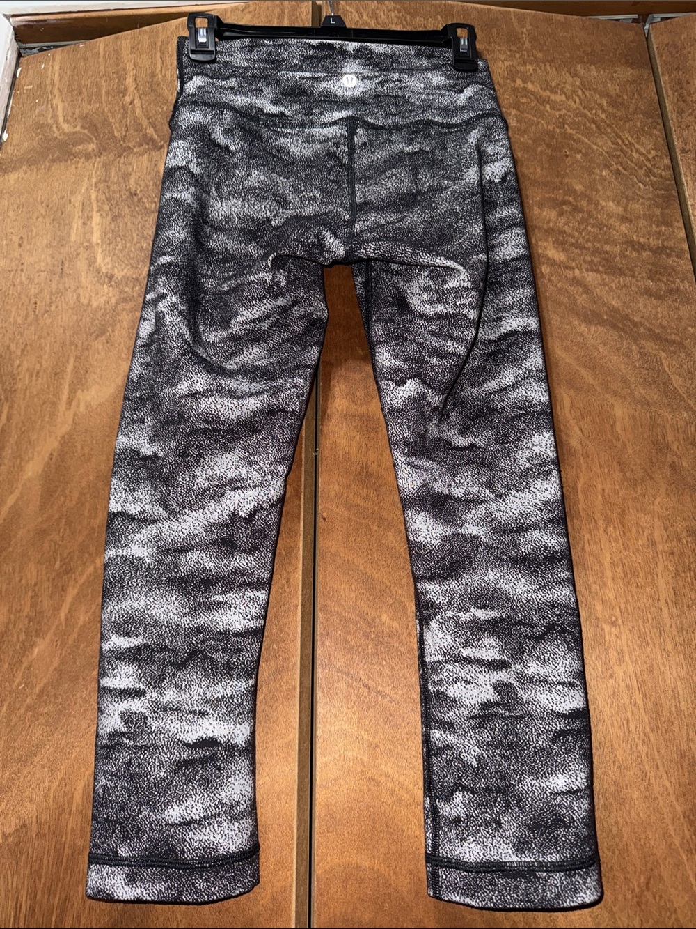 Lululemon Wonder Under Luon Hazy Days Cropped 22” Leggings Black/White Size 6 - Picture 10 of 10